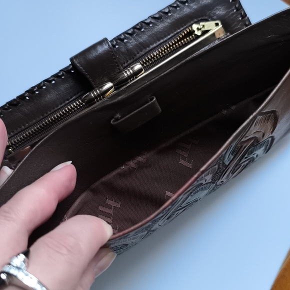 Embossed Leather Clutch Wallet - Picture 8 of 11